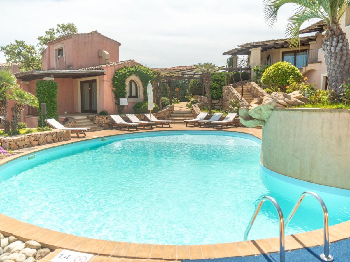 Holiday Home Corbezzolo 8 - Vista Village By Interhome Porto San Paolo  Kültér fotó